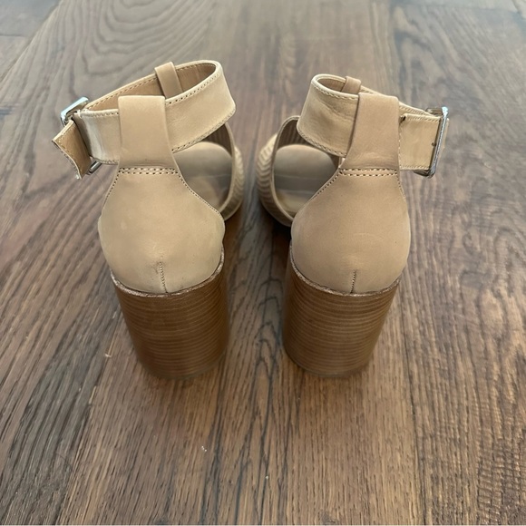 Steve Madden Sawyer Sandal Size 8.5 M Tan Neutral Stacked Heel boho neutral tan - Picture 5 of 8